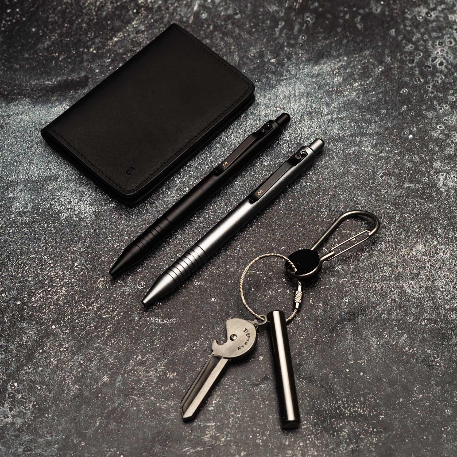 Cowan Carabiner | Black