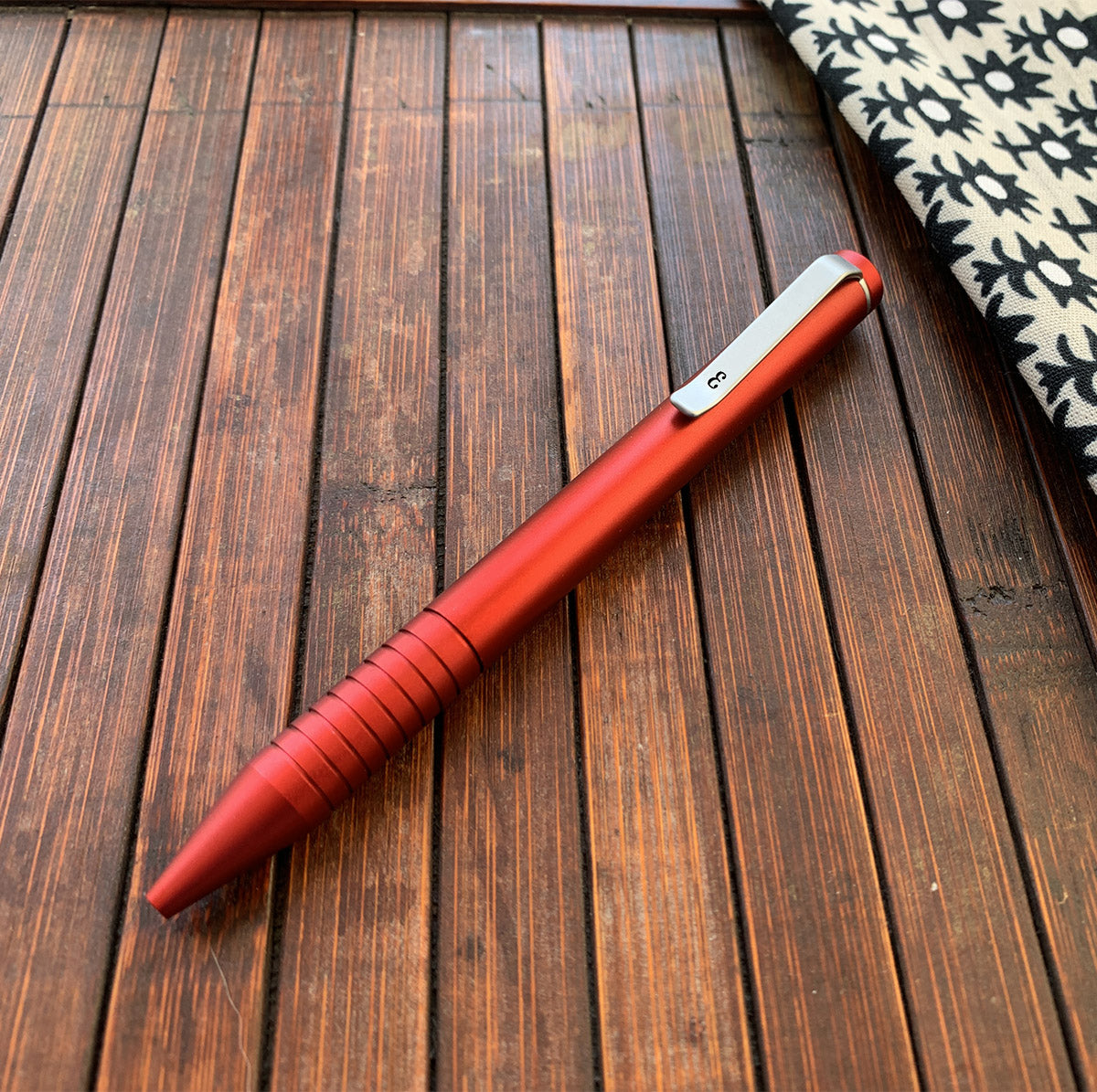 The Crimson Graftons – Crimson Mini Twist